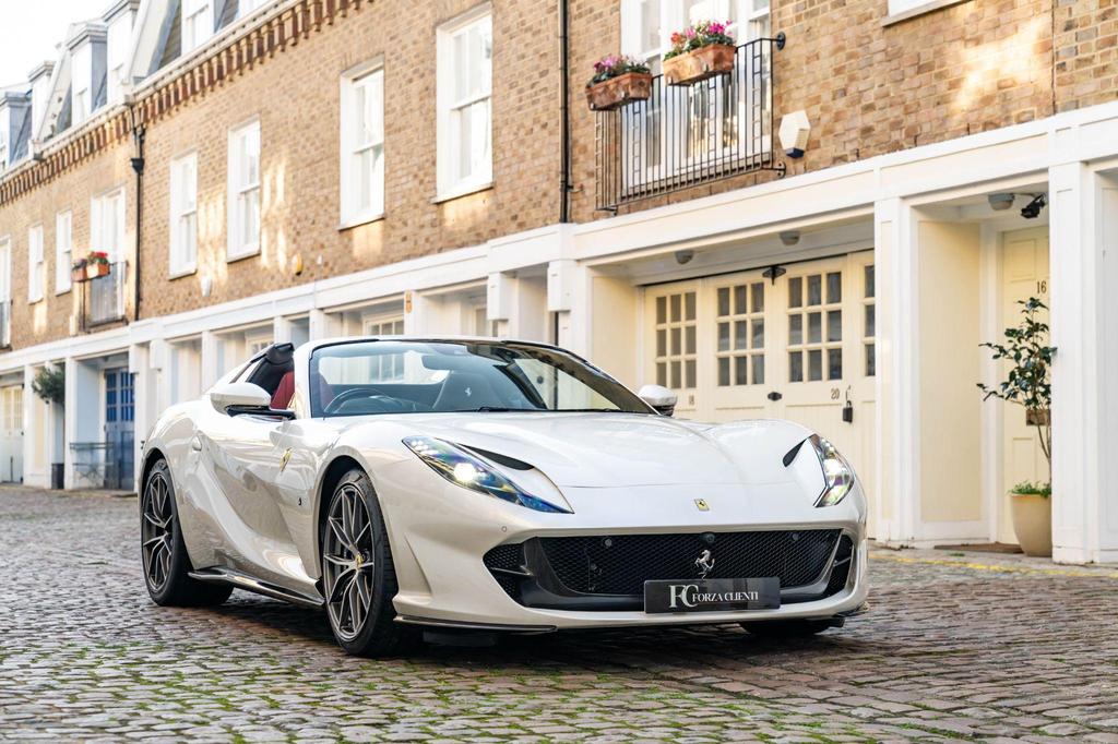 [DIRECT IMPORT] 2020 Ferrari 812 GTS Spider White Convertible Coupe Sports Car 6.5L V12 F1 DCT - Malaysia Ferrari Car for Sale
