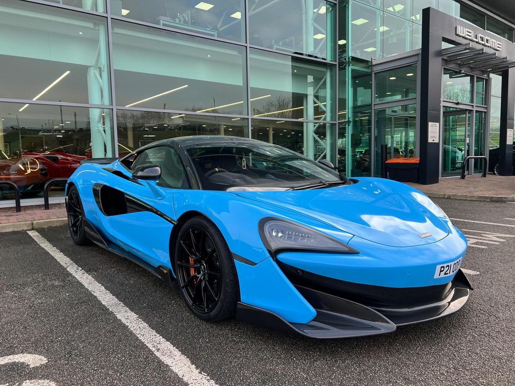 2020 McLaren 600LT Grey Coupe (Wrapped in Blue) Sports Car with Butterly Doors and 2-Seats 3.8T V8 SSG (Black-Red Interior) - Malaysia McLaren Car Price for Sale Promotion [DIRECT IMPORT]