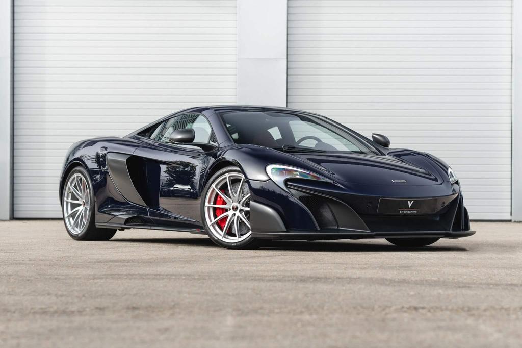 2020 McLaren 675LT Black Coupe Sports Car with Butterly Doors and 2-Seats 3.8T V8 SSG (Black-Red Interior) - Malaysia McLaren Car Price for Sale Promotion [DIRECT IMPORT]