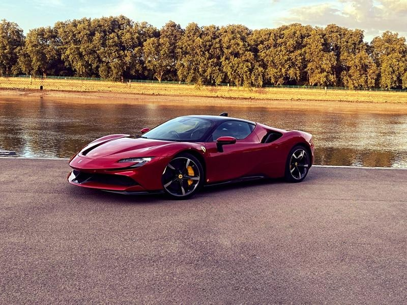 2021 Ferrari SF90 Stradale Red Coupe Plug-in Hybrid Sports Car with 2 Seats 4.0T V8 F1 DCT 4WD - Malaysia Ferrari Car for Sale Promotion [DIRECT IMPORT]