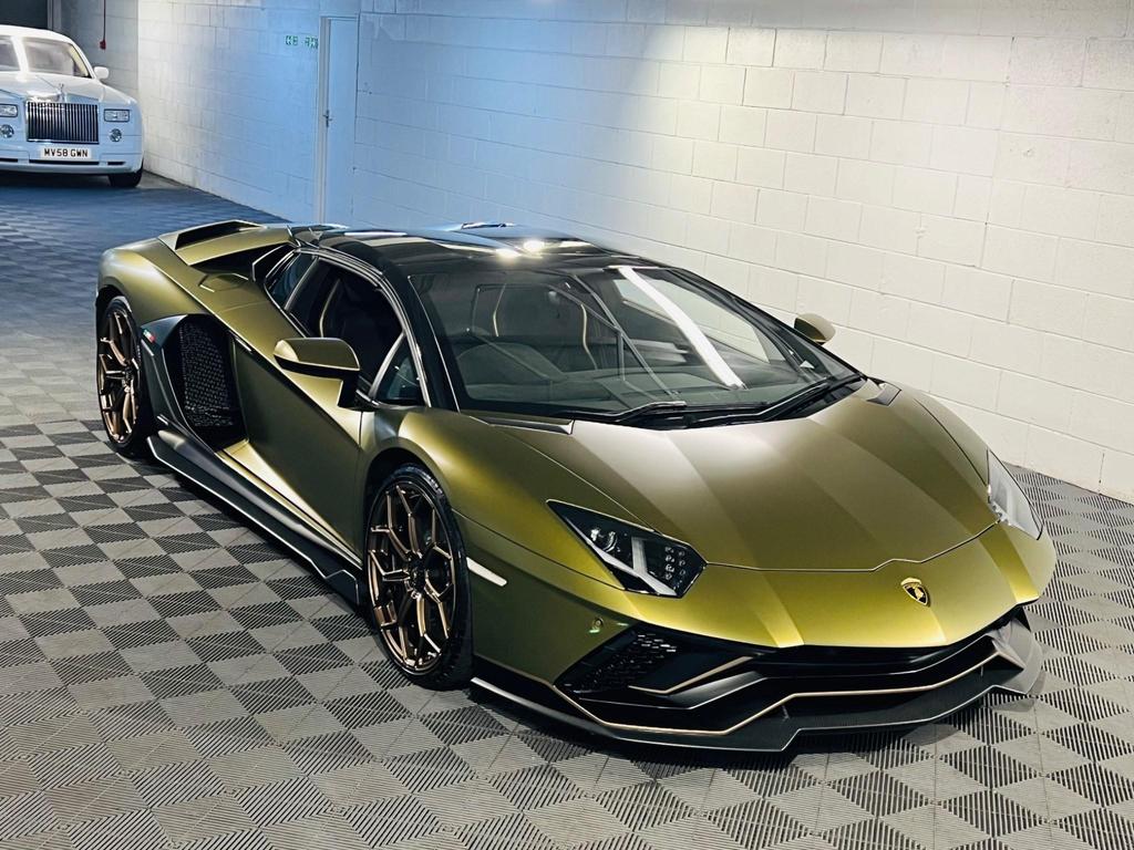 [DIRECT IMPORT] Lamborghini Aventador 6.5 V12 LP 780-4 Ultimae Roadster ISR 4WD Convertible - Green Convertible (2022) - Recond Car