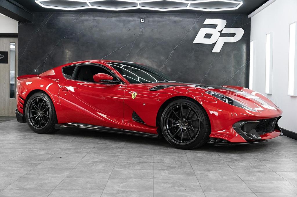 [DIRECT IMPORT] 2023 Ferrari 812 Competizione Red Coupe Sports Car 6.5L V12 F1 DCT - Malaysia Ferrari Car for Sale