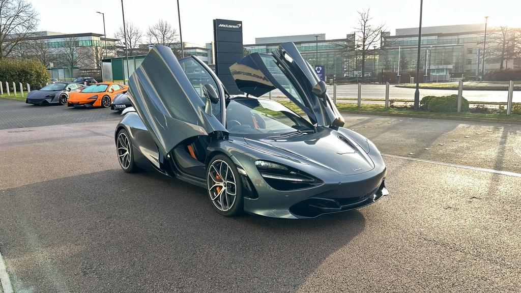 2023 McLaren 720S Grey Coupe Sports Car with Butterly Doors and 2-Seats 4.0T Twin-Turbo V8 SSG (Black Interior) - Malaysia McLaren Car Price for Sale Promotion [DIRECT IMPORT]