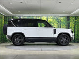 [NEW ARRIVAL] Land Rover Defender 2.0 110S P300 - White SUV (2022) - Malaysia Recond Car