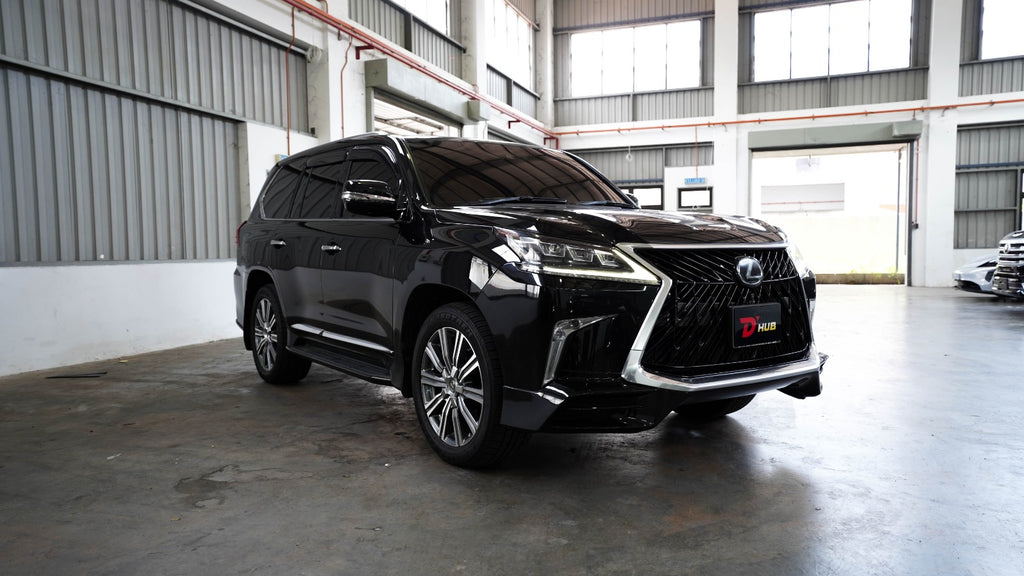 [NEW ARRIVAL] Lexus LX570 5.7L V8 Modelista Bodykit with Sunroof - Black SUV (2016/2018) - Used Recond Car