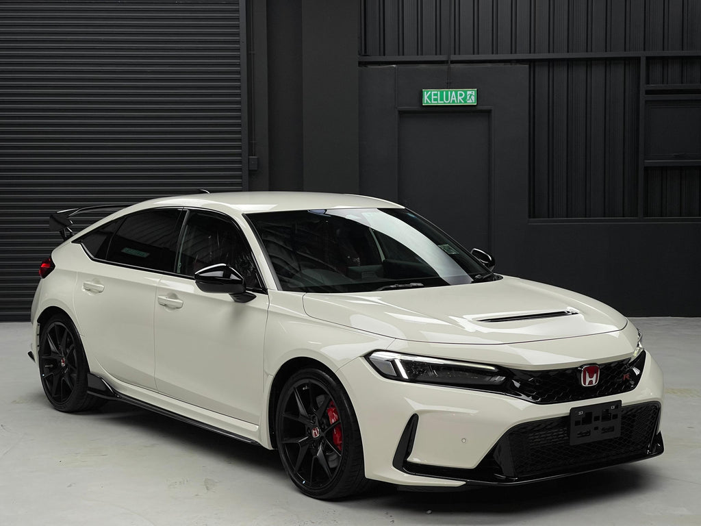 [NEW ARRIVAL] Honda Civic Type R (FL5) Grade S-A (New Car) - White Hatchback (2023) - Malaysia Recond Car