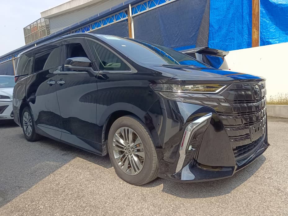 [NEW ARRIVAL] Toyota Alphard 2.5 Z Moonroof - Black (2023) - Malaysia Recond Car